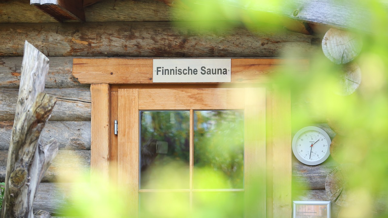 Außenaufname von der Finnischen Kelosauna im Kiezbad Am Stern, © Kathleen Friedrich